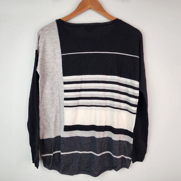 Vince Colorblock Stripe Merino Sweater XS Lightweight Wool Black Gray - Picture 6 of 7
